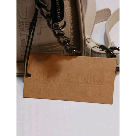 Steve Madden Women’s Handbag Oatmeal Blexie Crossbody Logo Purse NWT MSRP $58 - Picture 10 of 13